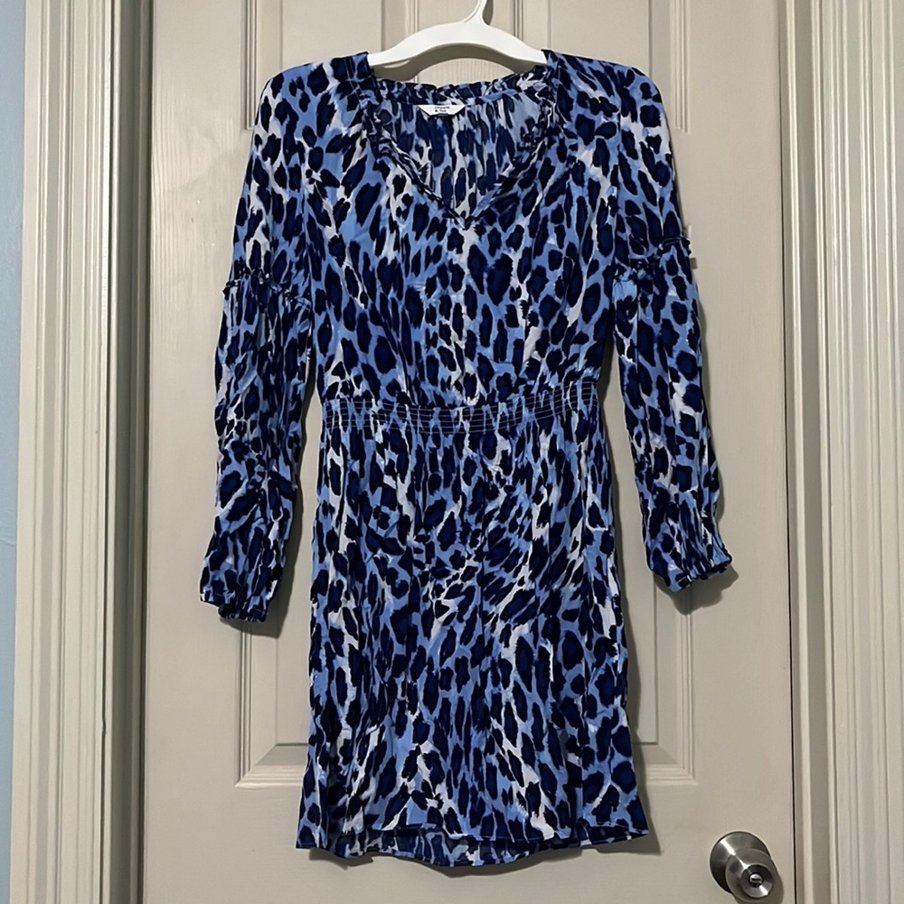 Crown & Ivy blue leopard print dress size xsmall